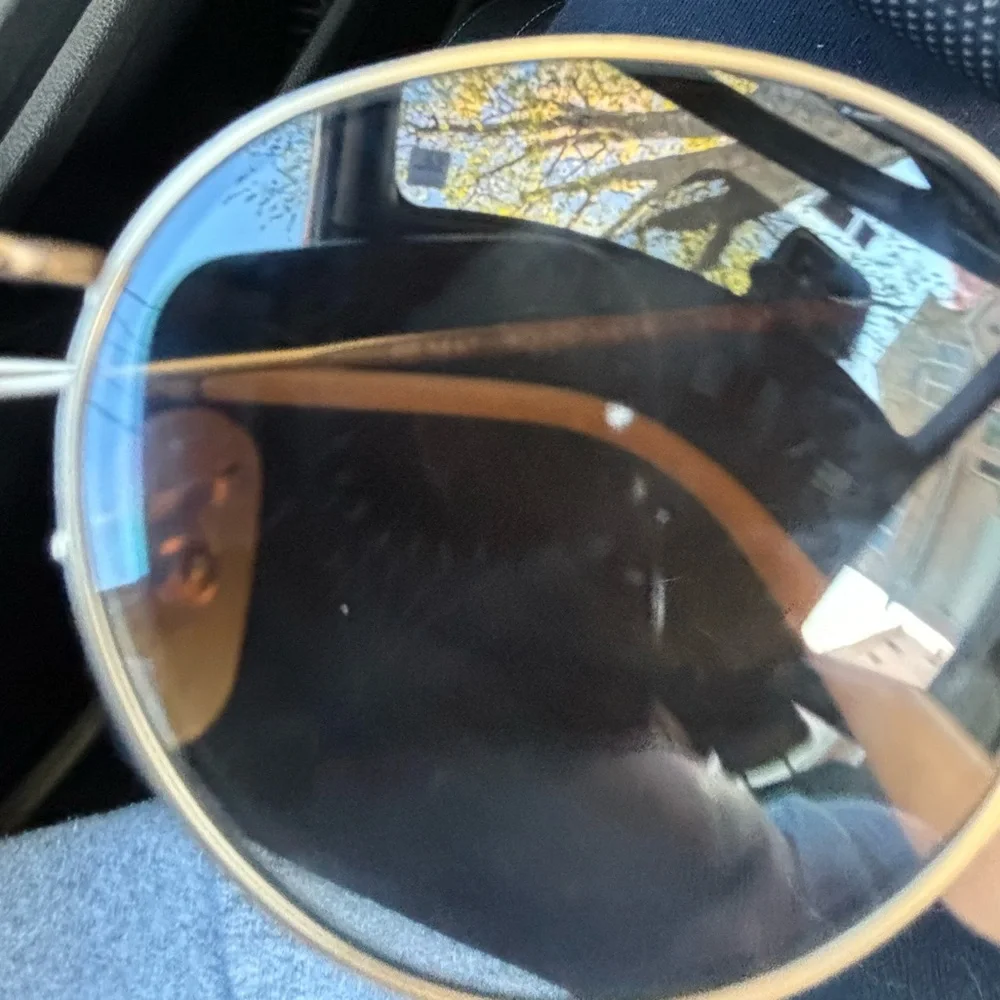 Gold Ray-Ban Sunglasses - Picture 4 of 8